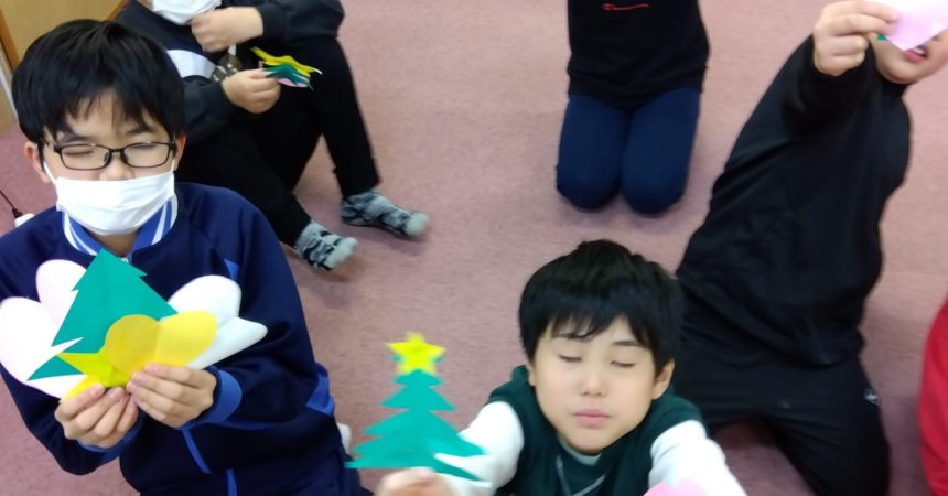 ぱぷりか：切り紙遊び