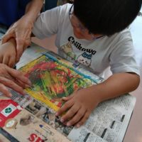 のあ：ミノムシ作り①　～壁面制作～